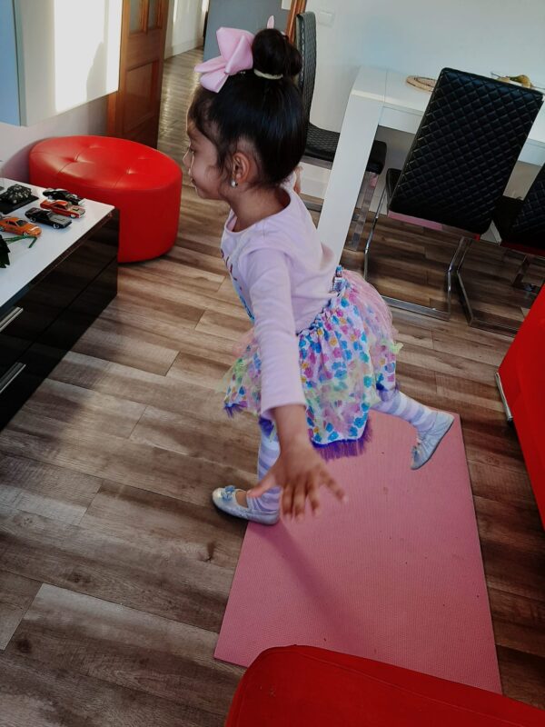Clase de ballet online infantil - Imagen 4
